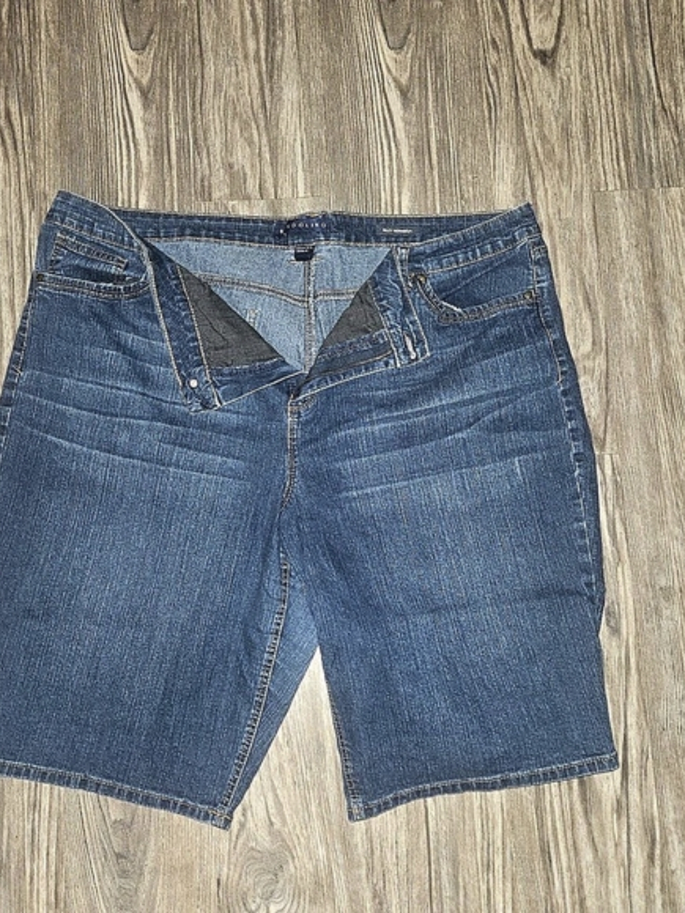 BANDOLINO Women's Denim BermudaS 22W